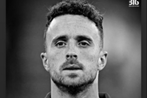 皇冠体育官方入口-R.I.P. 巴萨后卫阿劳霍发文悼念若塔：希望给你家人力量