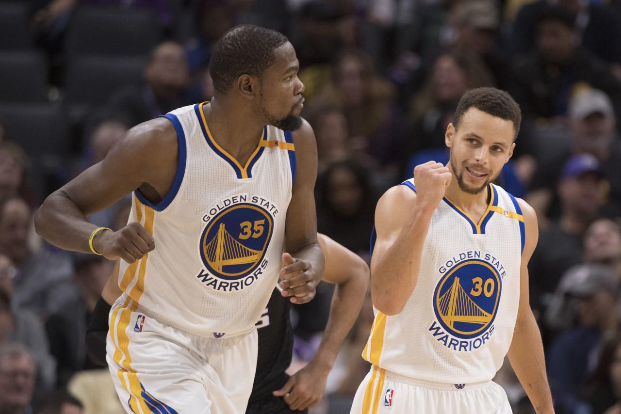 库里：2016年杜兰特来勇士 因为他知道在这里能够打得开心&amp;amp;去争冠